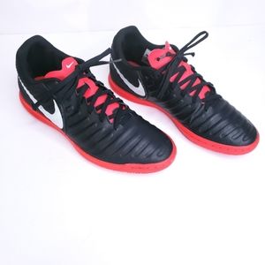 Nike Tempo Blk/Crimson Indoor Soccer Shoe Size 8.5